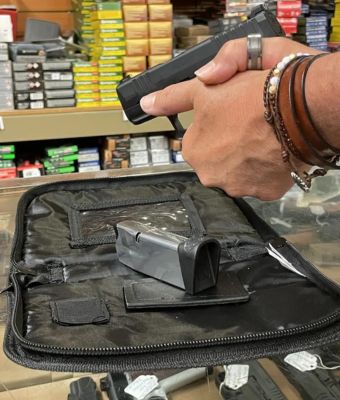 gun store etiquette feature