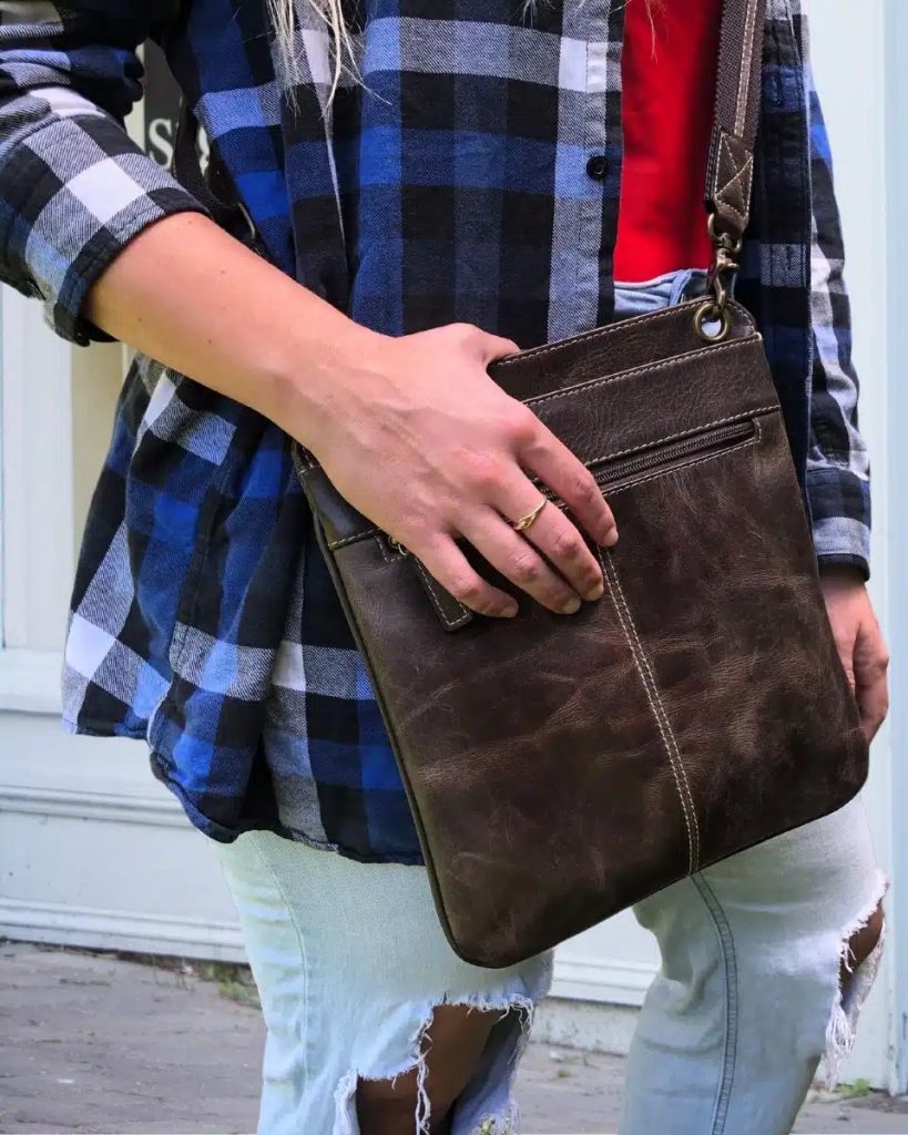 GTMCZY-01-Vintage-Cross-Body.jpg Gun Tote'n Mamas